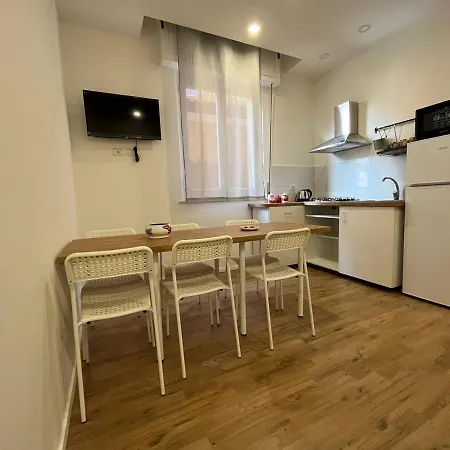 Lägenhet Caramagna 2 *